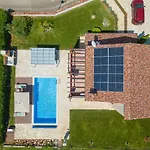 Paradis Stone Queen With Heated Pool * Butkovići