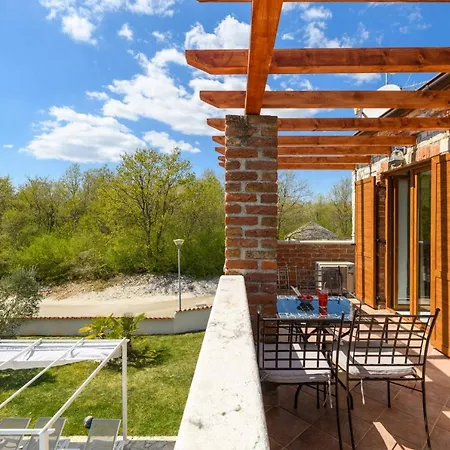 Paradis Stone Queen With Heated Pool Vila Butkovići