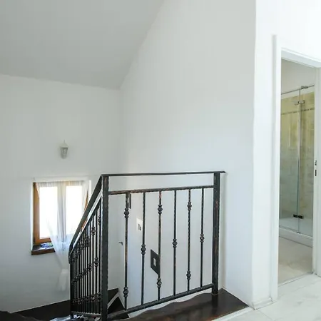 Paradis Stone Queen With Heated Pool וילה Butkovići