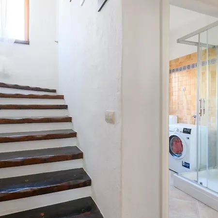 Paradis Stone Queen With Heated Pool Vila *