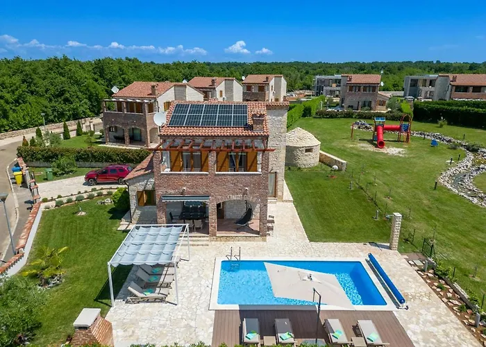 빌라 Paradis Stone Queen With Heated Pool Butkovići