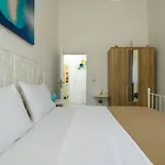 Paradis Stone Queen With Heated Pool