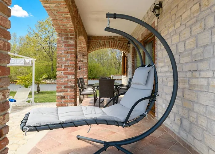 فيلة Paradis Stone Queen With Heated Pool *