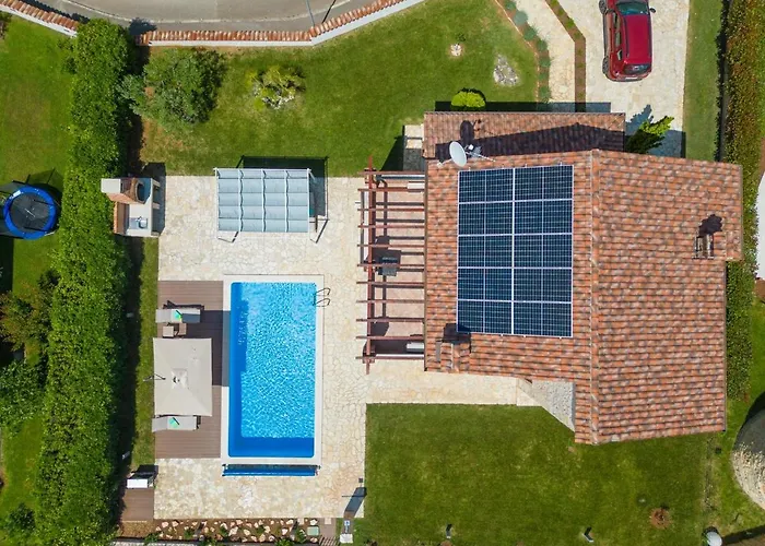 Paradis Stone Queen With Heated Pool * Butkovići